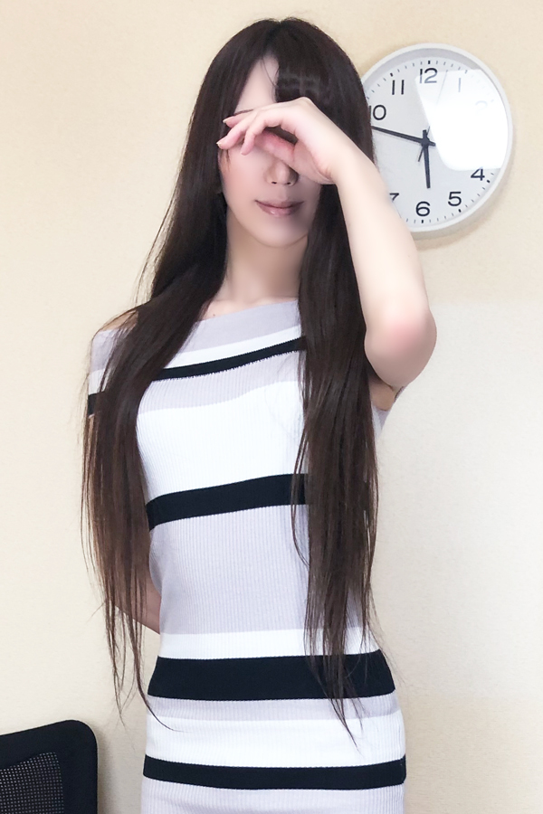 雪奈(ゆきな)(28) T.165 B.83(C) W.56 H.84 雪奈(ゆきな)